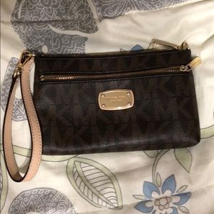 Michael Kors large wristlet